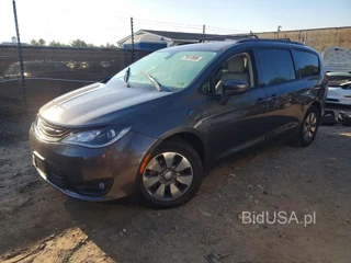 CHRYSLER PACIFICA HYBRID LIMITED
