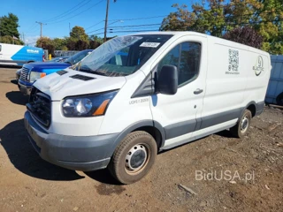 FORD TRANSIT 250