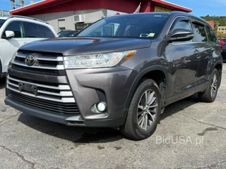 TOYOTA HIGHLANDER XLE