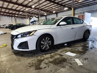 NISSAN ALTIMA S