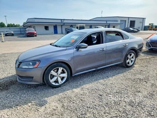 VOLKSWAGEN PASSAT SE