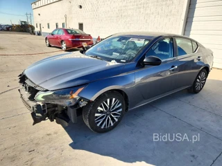 NISSAN ALTIMA SV