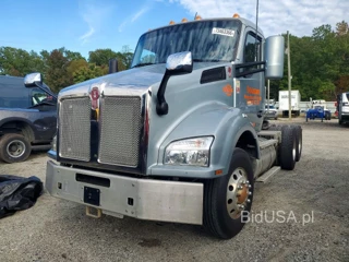 KENWORTH CONSTRUCTION