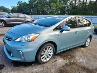 TOYOTA PRIUS V FIVE