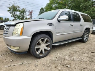 CADILLAC ESCALADE ESV