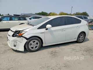 TOYOTA PRIUS THREE