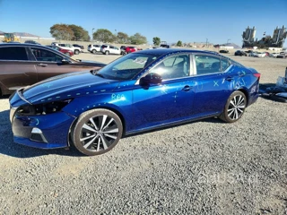 NISSAN ALTIMA SR