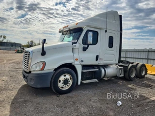 FREIGHTLINER CASCADIA 125