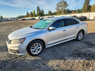 VOLKSWAGEN PASSAT S