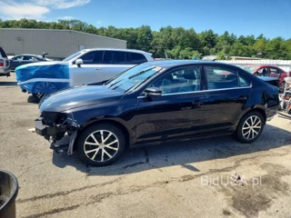 VOLKSWAGEN JETTA SE