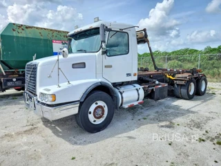 VOLVO VHD