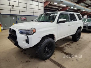 TOYOTA 4RUNNER SR5