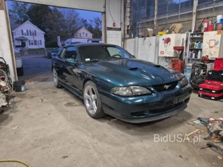 FORD MUSTANG GT
