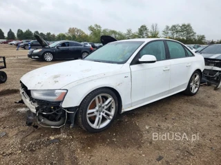 AUDI A4 PREMIUM S-LINE