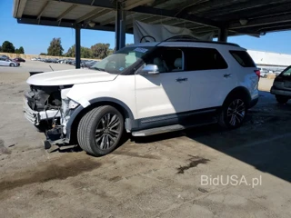 FORD EXPLORER PLATINUM