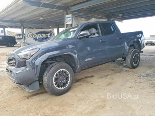 TOYOTA TACOMA SR5