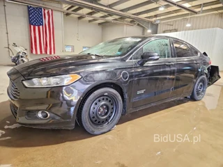 FORD FUSION TITANIUM PHEV