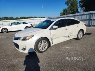 TOYOTA AVALON XLE PREMIUM