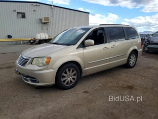 CHRYSLER TOWN & COUNTRY TOURING