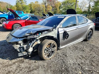 TOYOTA CAMRY XSE