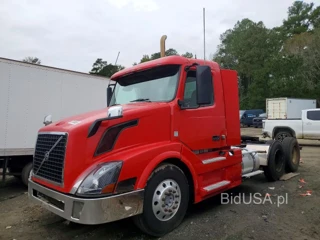 VOLVO VNL
