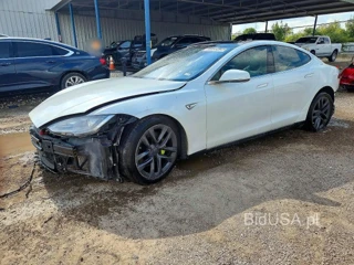 TESLA MODEL S 70D