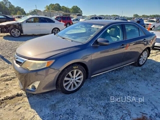 TOYOTA CAMRY XLE