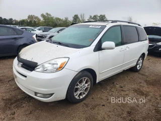 TOYOTA SIENNA XLE 7 PASSENGER