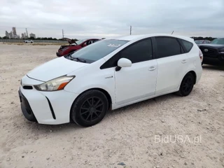 TOYOTA PRIUS V TWO