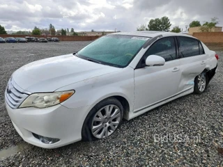 TOYOTA AVALON BASE