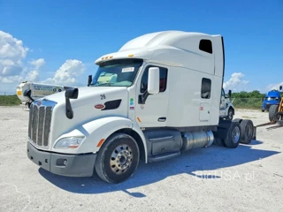 PETERBILT 579
