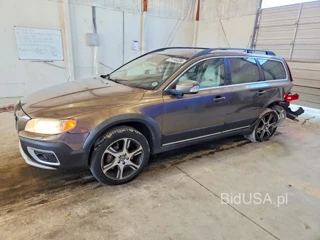 VOLVO XC70 T6