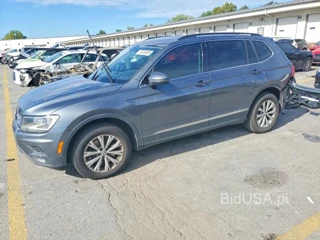 VOLKSWAGEN TIGUAN SE