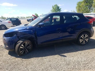 NISSAN KICKS S