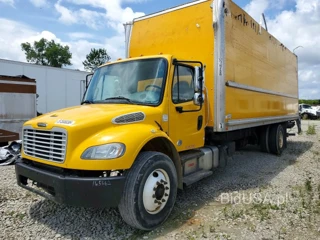 FREIGHTLINER M2