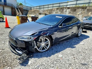 TESLA MODEL S 85D
