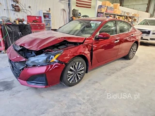 NISSAN ALTIMA SV