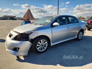 TOYOTA COROLLA BASE