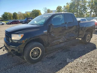 TOYOTA TUNDRA DOUBLE CAB SR5