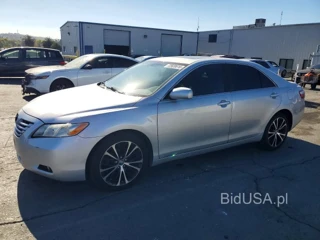 TOYOTA CAMRY XLE V6