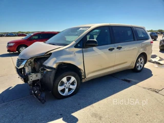 TOYOTA SIENNA BASE 7-PASSENGER