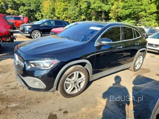 MERCEDES-BENZ GLA 250 4MATIC