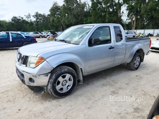 NISSAN FRONTIER SE