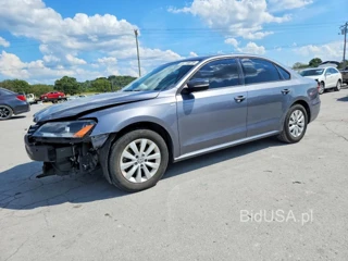 VOLKSWAGEN PASSAT S