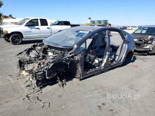 TOYOTA PRIUS PLUG-IN HYBRID BASE