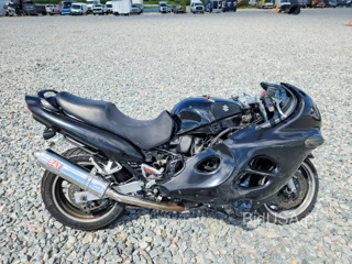 SUZUKI GSX600 F