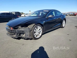 TESLA MODEL S 85D