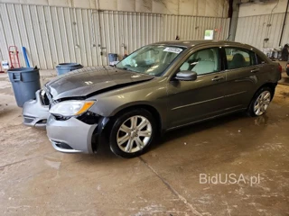 CHRYSLER 200 TOURING