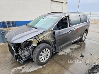 CHRYSLER PACIFICA TOURING L
