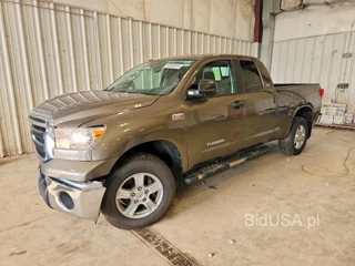TOYOTA TUNDRA DOUBLE CAB SR5